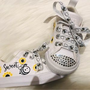 Converse Toddler Bee bling birthday shoes size 4 Swarovski crystals NIB
